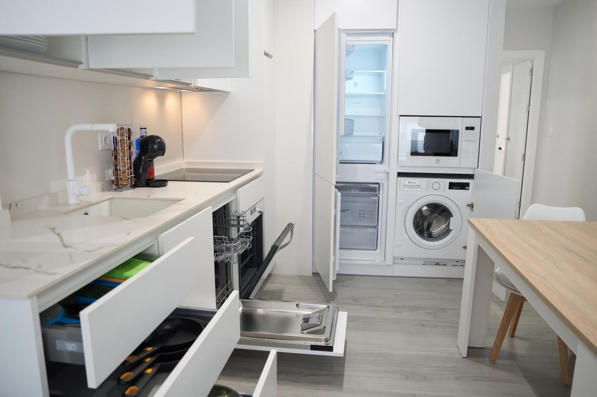Paseo Maritimo - Apartamento A Estrenar, A Pie De Playa, Con 2 Banos Almería Buitenkant foto